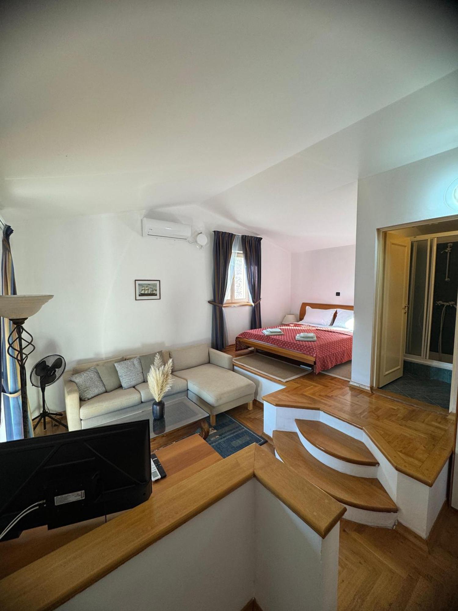 Villa Rava Hotel & Restaurant Bagian luar foto