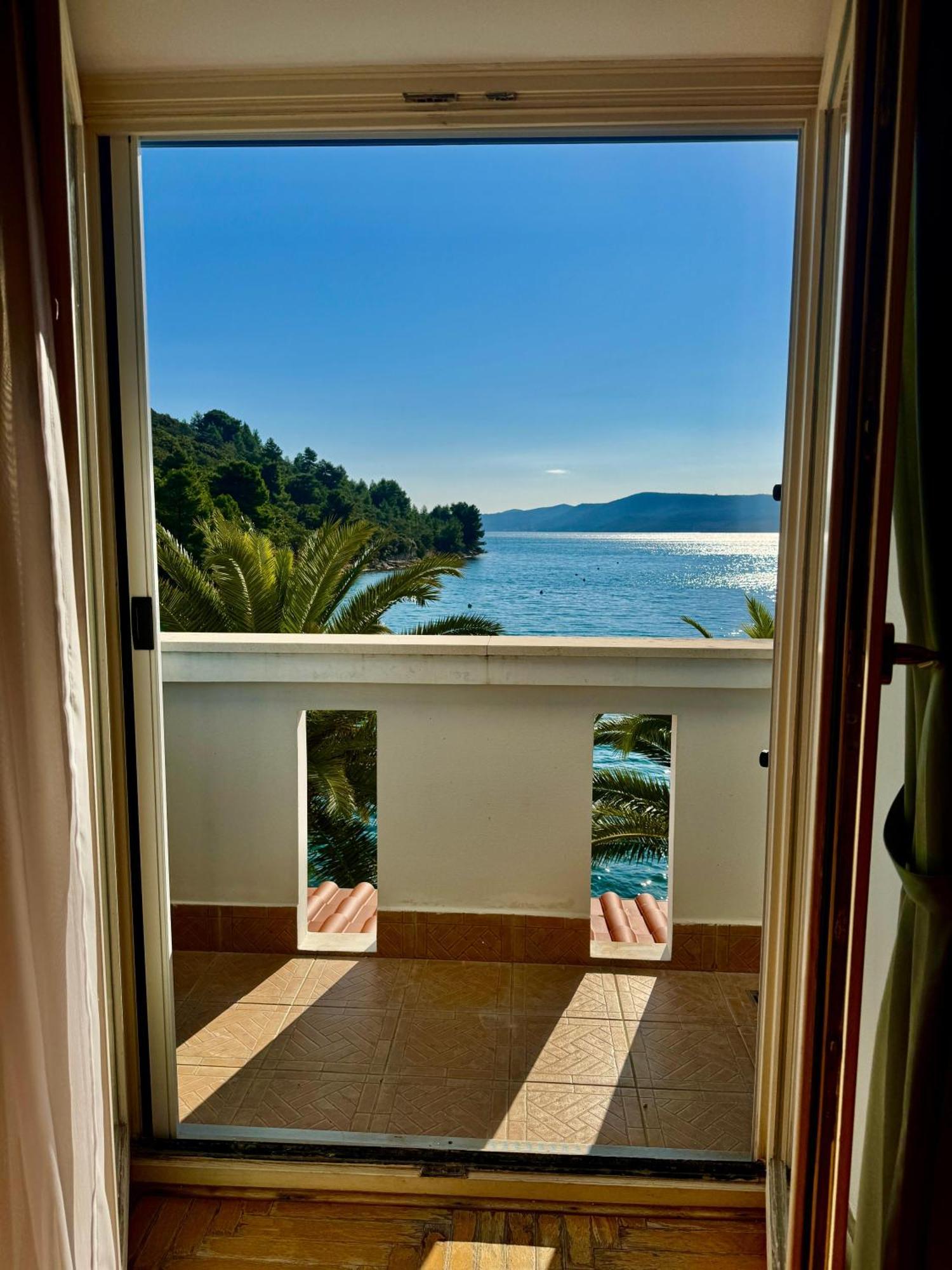 Villa Rava Hotel & Restaurant Bagian luar foto