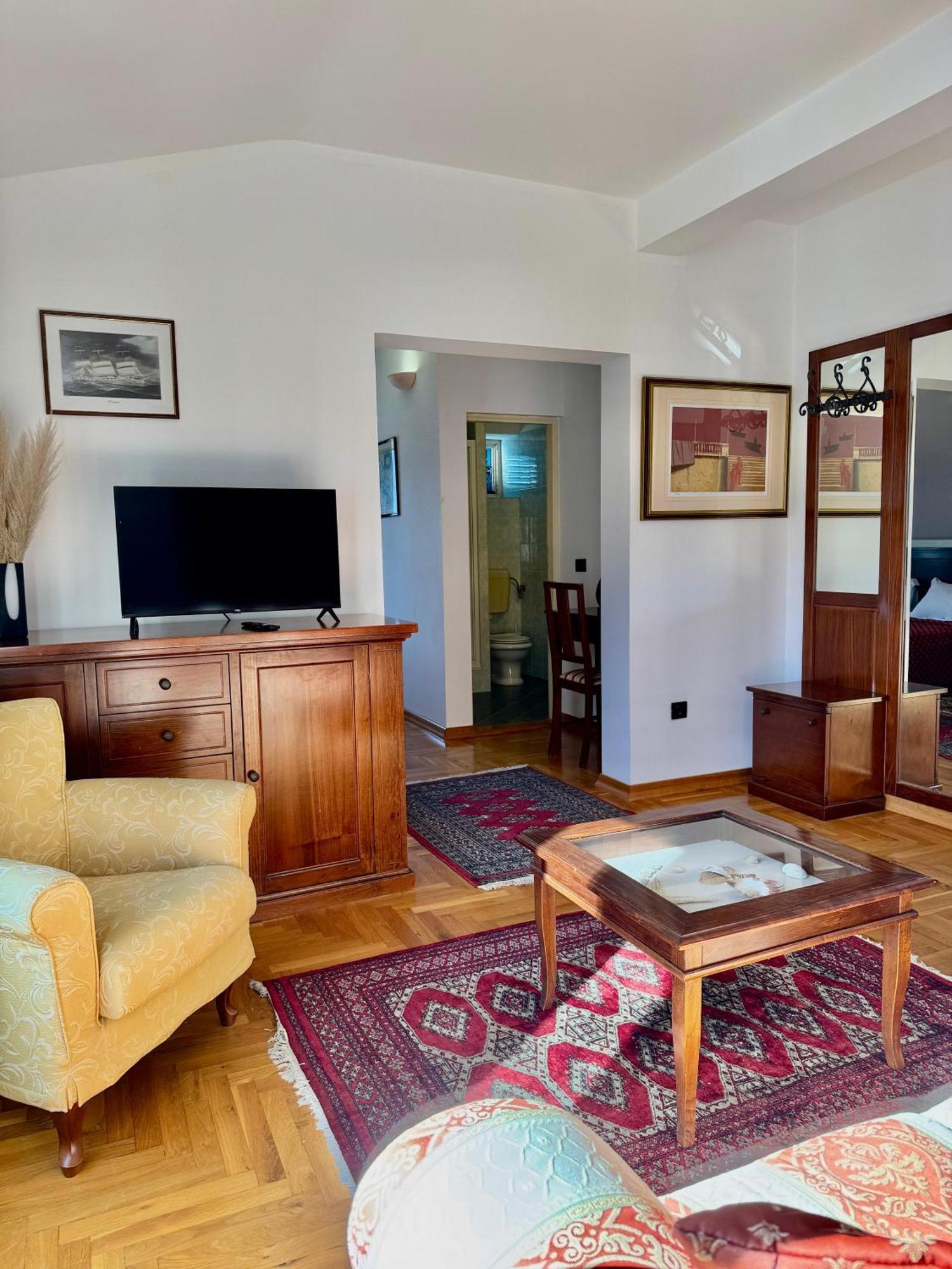 Villa Rava Hotel & Restaurant Bagian luar foto